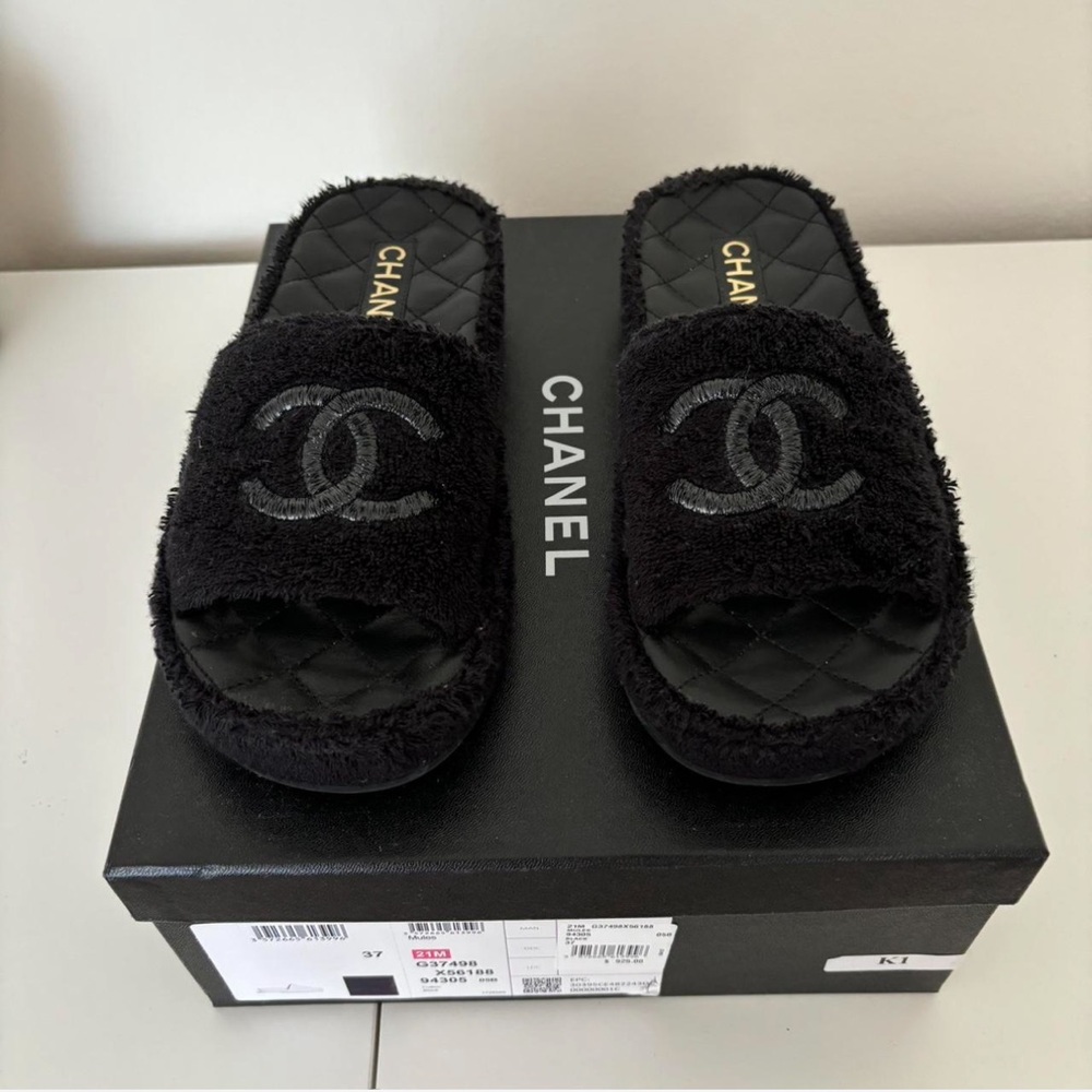 Chanel Black Slides Size 37